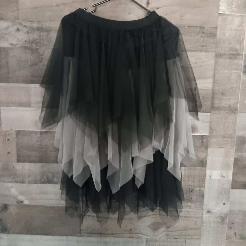 Elegant Black and Gray Layered Tulle Skirt